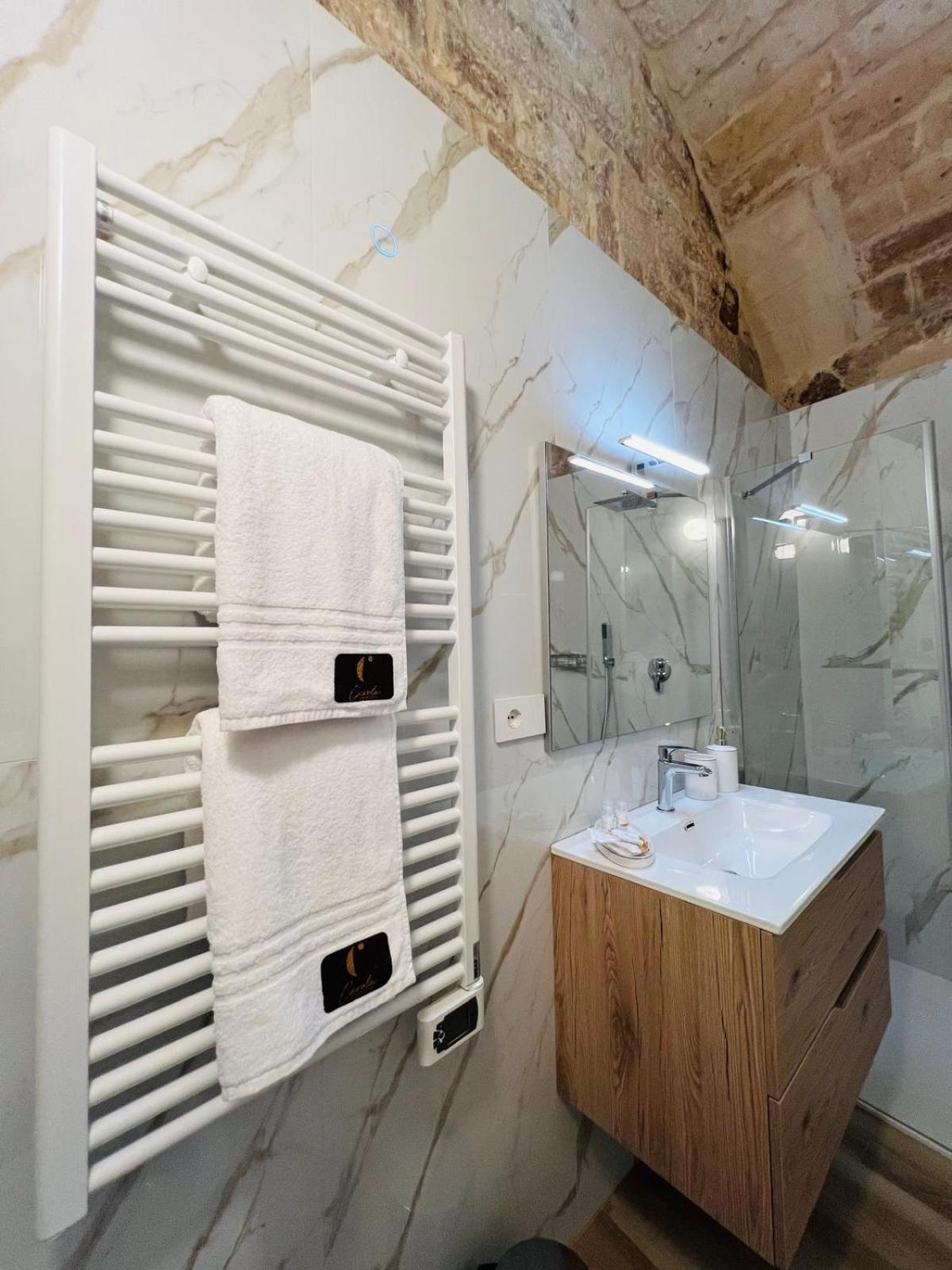 Carola Luxury Room Μπάρι Εξωτερικό φωτογραφία